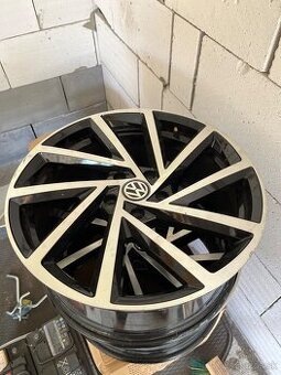 5x112 R18