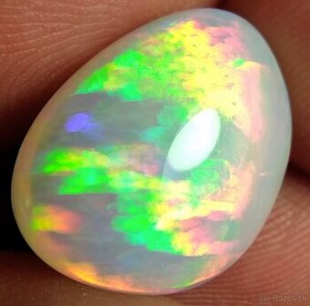 Drahý opál 11,20cts freeform WELO ETIOPIA