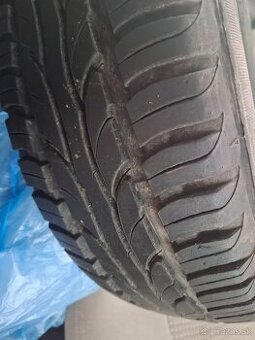185/65 R15