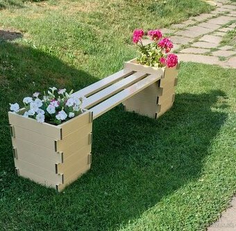 Hliníková lavička s kvetinačmi