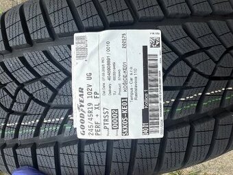 NOVÉ zimné GoodYear UltraGrip PERFORMANCE + 245/45 R19 102V