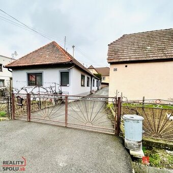 Rodinný dom v obci Bzovík