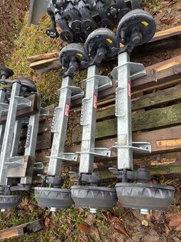 Náprava KNOTT 1800kg, 5x112