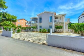 CHORVÁTSKO - Dom so 4 apartmánmi - VIR, Zadar