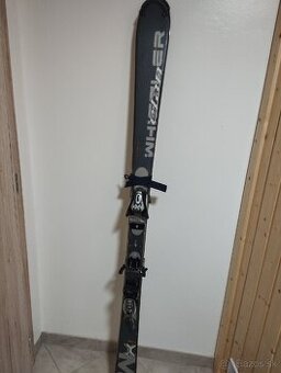 Lyže ELAN s viazanim a predam lyžiarky