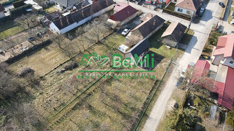 Exkluzívne na predaj vidiecky dom s veľkým pozemkom Jacovce