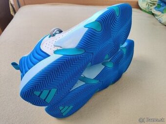 Preedám nové nepoužité tenisky Adidas Trae Unlimited.