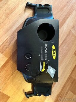 Predam drziak na pohar a plastenku na kocik B.O.B