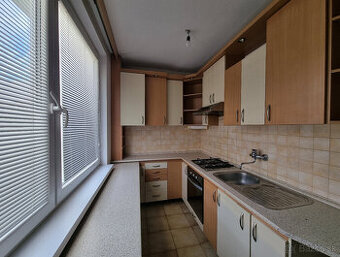 3 IZBOVÝ BYT + 2 x BALKÓN 74 m2 STARÁ TURÁ NMNV - VOĽNÝ