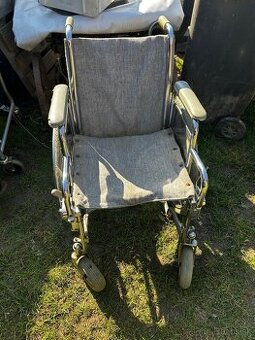 Invalidný vozík