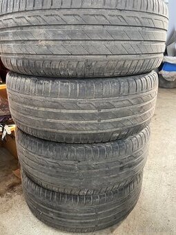 215/55 R17