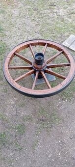 Staré drevené koleso