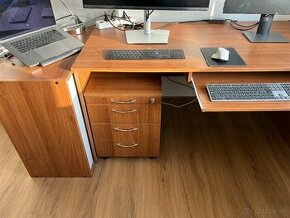 Písací stôl s kontajnerom