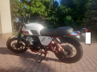 Moto Guzzi V7 II Stornello
