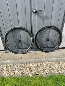 Predam sadu cestnych kolies Merida Expert CW