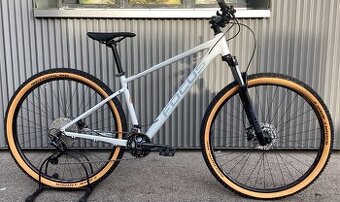 29 Focus WHISTLER 3.8 disc, veľ M, rockshox + deore