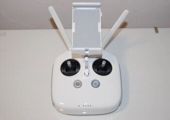 (Dji Phantom 3 profesional). PREDÁM KONTROLER