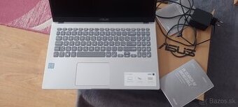 Asus VivoBook 15,6" Full HD -Lenovo 15,6 Led lcd