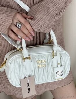 Miu Miu kabelka