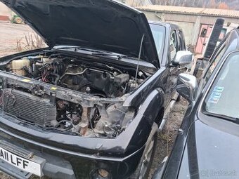Predám nahradne diely nissan navara d40