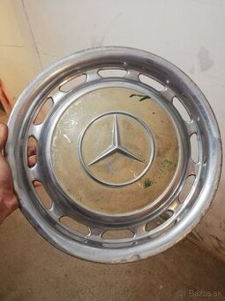 Predám puklicu na mercedes