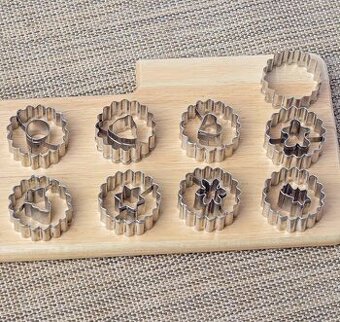 Sadá vykrajovačiek