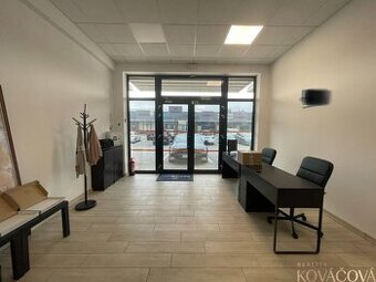 Na prenájom komerčné priestory v priemyselnej zóne v Trenčín