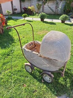 Starožitný kočík