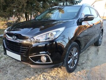 Hyundai ix35 (TUCSON II) 2,0CRDi 100kW (136k) r.2015, čierny