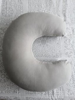 Vankúš na dojčenie