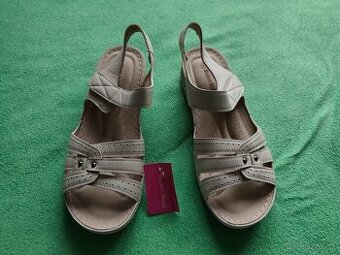 Predám čisto nové dámske ortopedické sandále