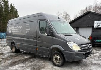 Mercedes Sprinter 516 (5,0t) – AUTOMAT + nosnosť 2,4 t – sil