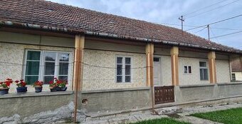 Füzérkomlós 2a1/2 izbový vidiecky dom s veľkou záhradou