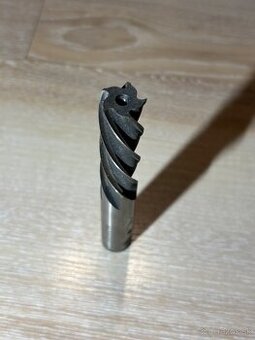 Čelné valcové stopkové frézy