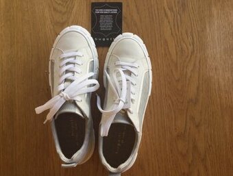 Dámske kožené tenisky značky Bugatti, veľkosť 37