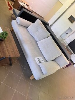 Rozkladacia pohovka, moderný dizajn, svetlá farba,