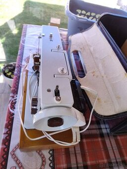 Darujem šijací stroj