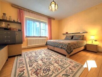 Predaj veľký 4-izbový rodinný dom Červený Hrádok, pozemok 20