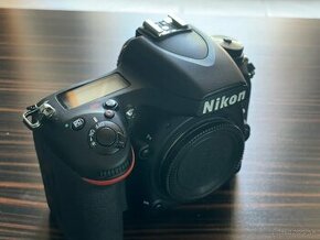 Nikon D 750 s príslušenstvom