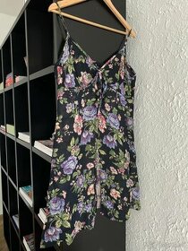 Kvetovane šaty