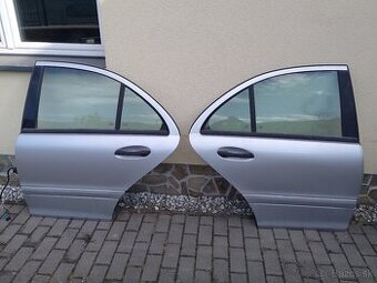 Zadné bočné dvere Mercedes w203