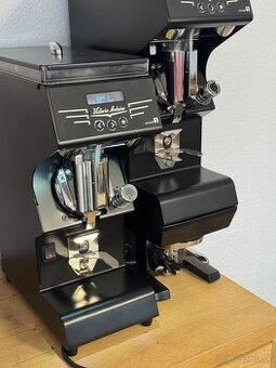 Mlynček na kávu Victoria Arduino Mythos ONE
