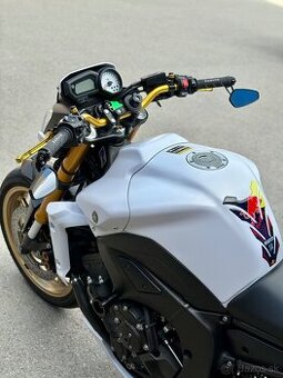 Yamaha FZ 8