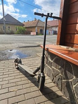 XIAOMI Mi Electric Scooter Essential