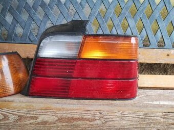 Svetlá BMW E34