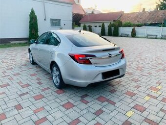 Predám Opel Insignia 2.0 CDTi 120kw R.v2014 AT6