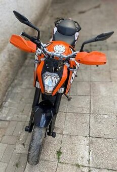KTM Duke 200