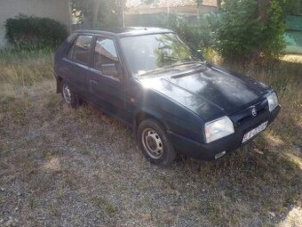 Škoda favorit 135