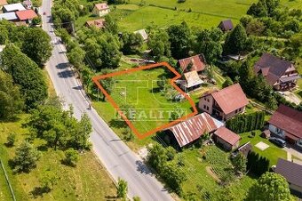 Stavebný pozemok o výmere 1638 m2 v obci Lutiše