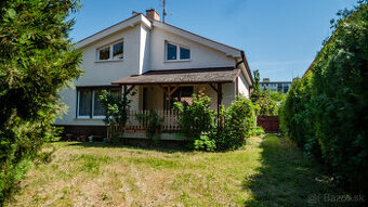 7-izbový dom Vrakuňa – bývanie aj podnikanie v jednom